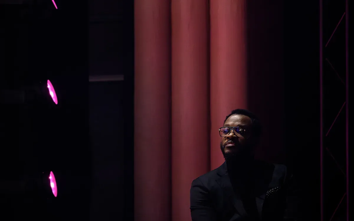 Pahagbia wa Kasumba en coulisses avant une keynote